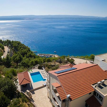 Beachfront Apartments Lara Omiš Exteriör bild