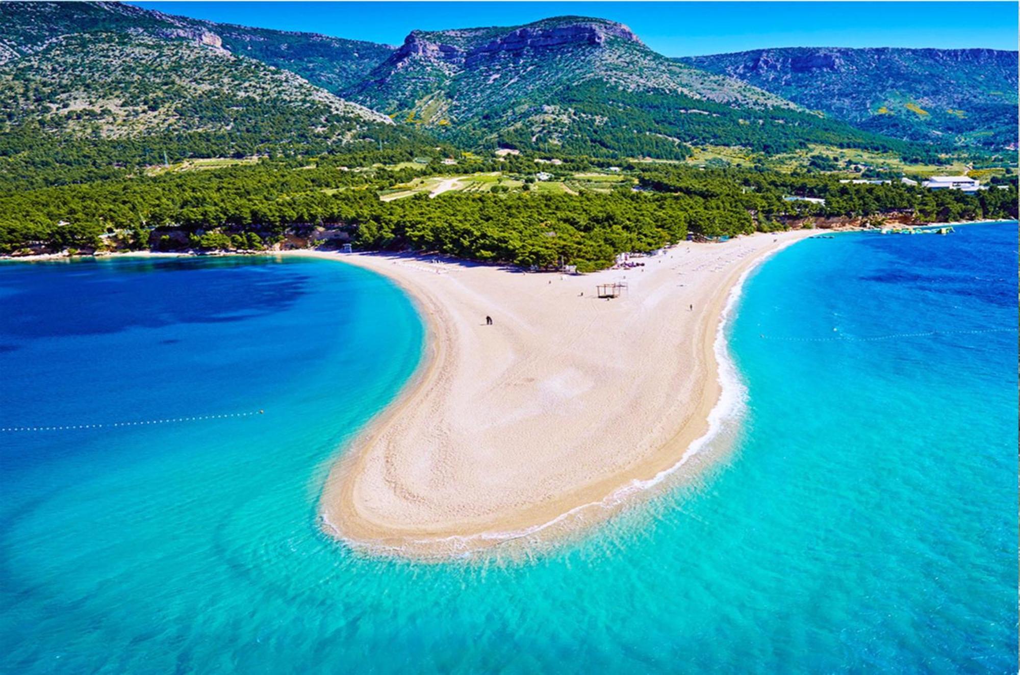 Beachfront Apartments Lara Omiš Exteriör bild